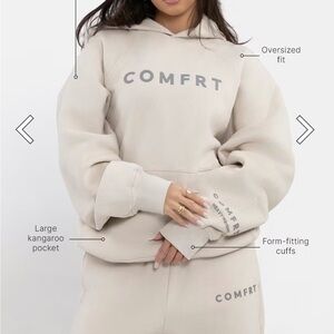 Comfrt  CottonOversized Hoodie
